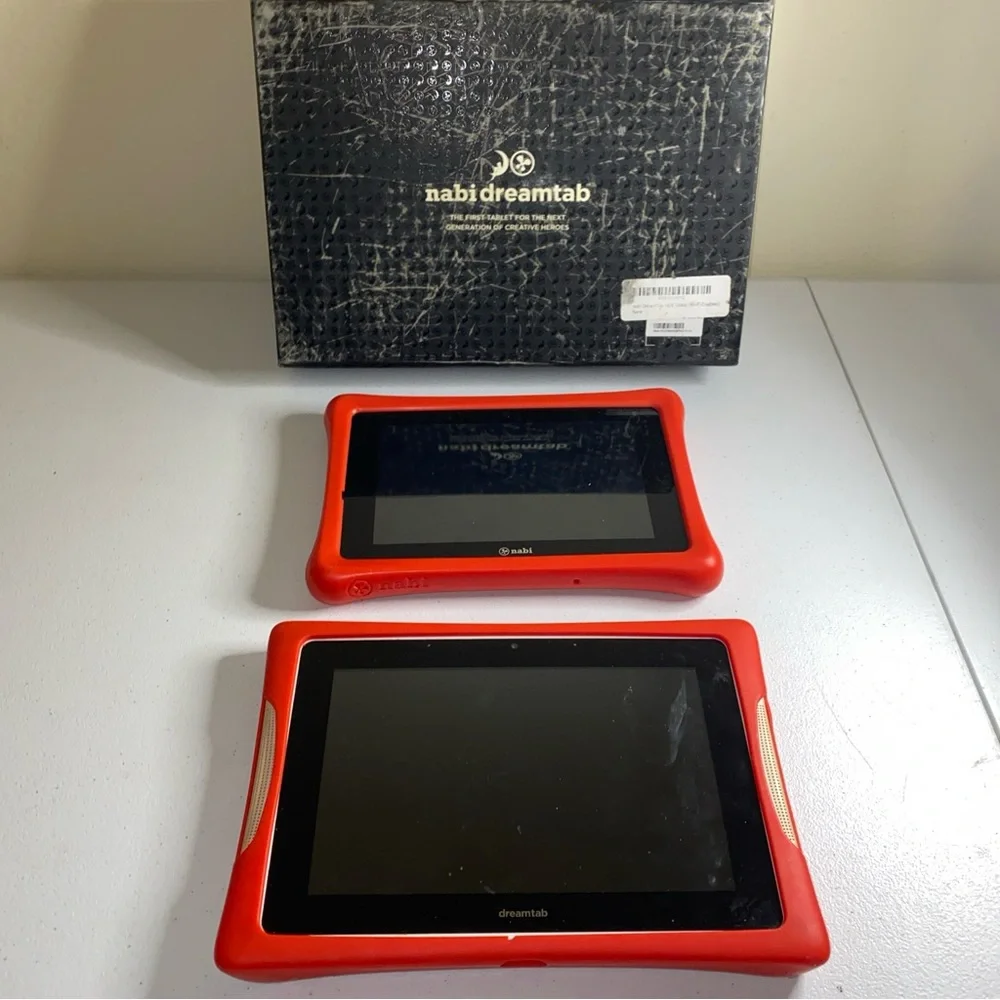 Lot of 2 No Working Nabi DreamTab HD8 Kids Tablet AS IS (D4). JL